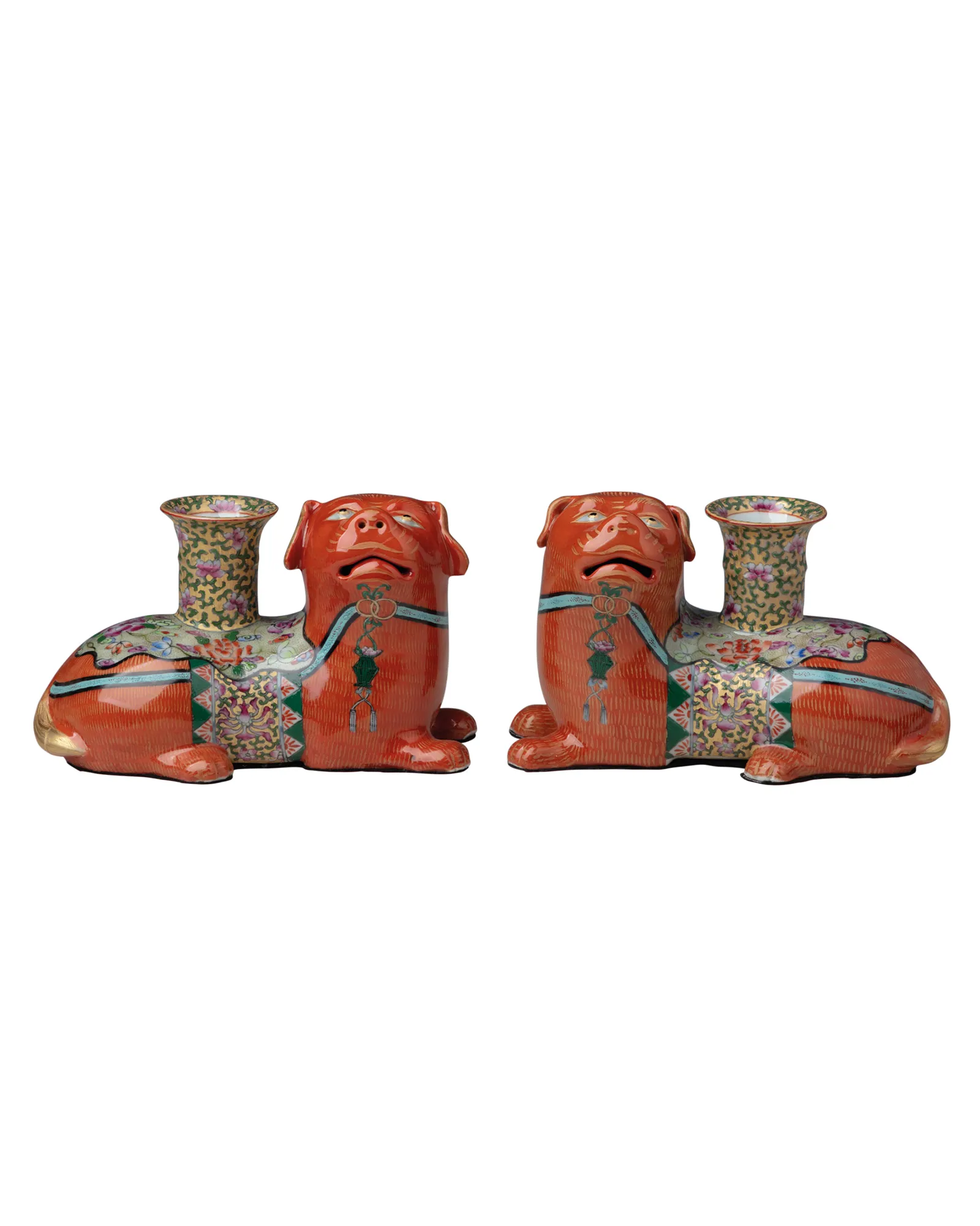 A PAIR OF 4” INCENSE DOGS