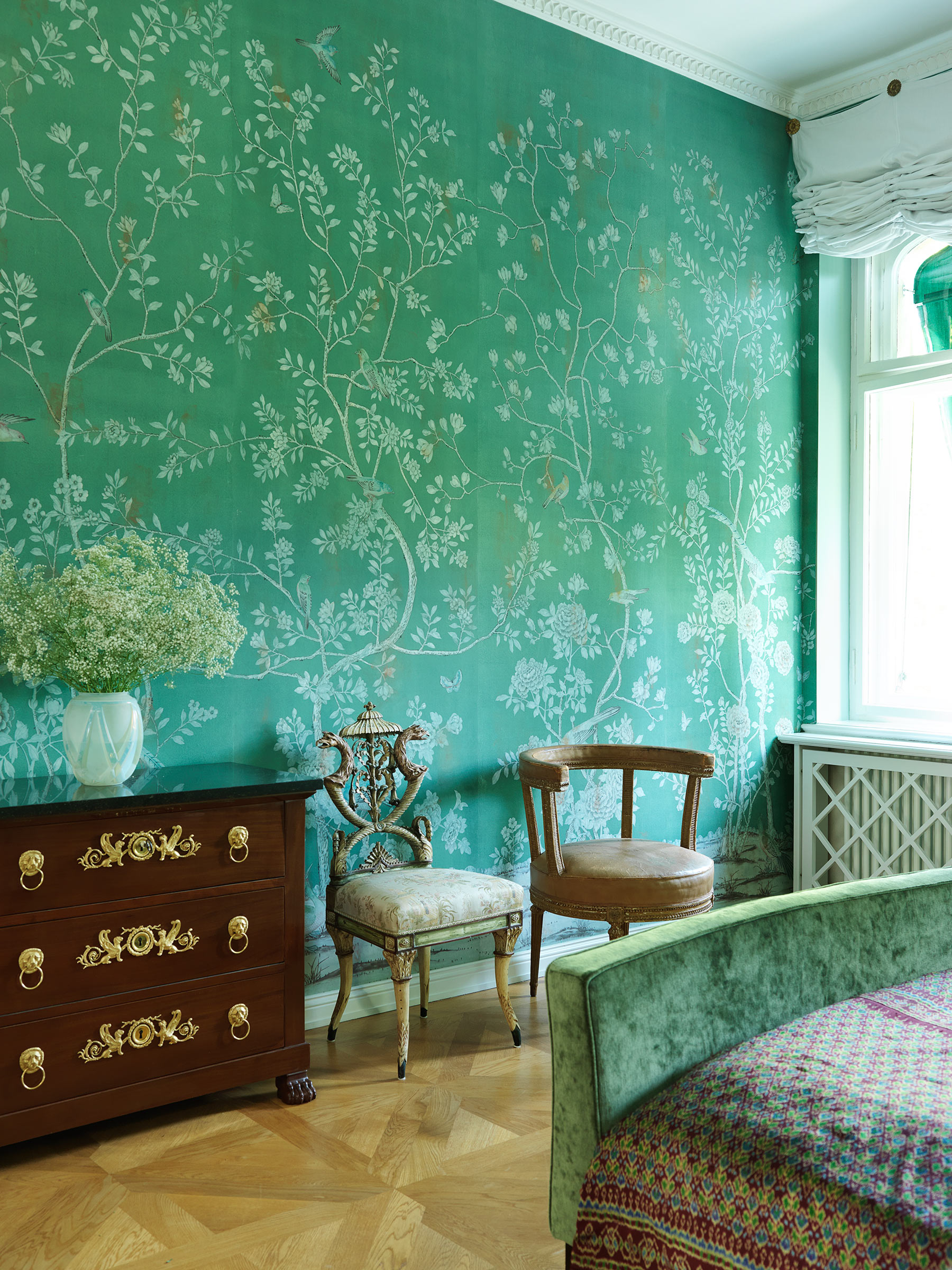 'Earlham' in Special Colourway on green Williamsburg