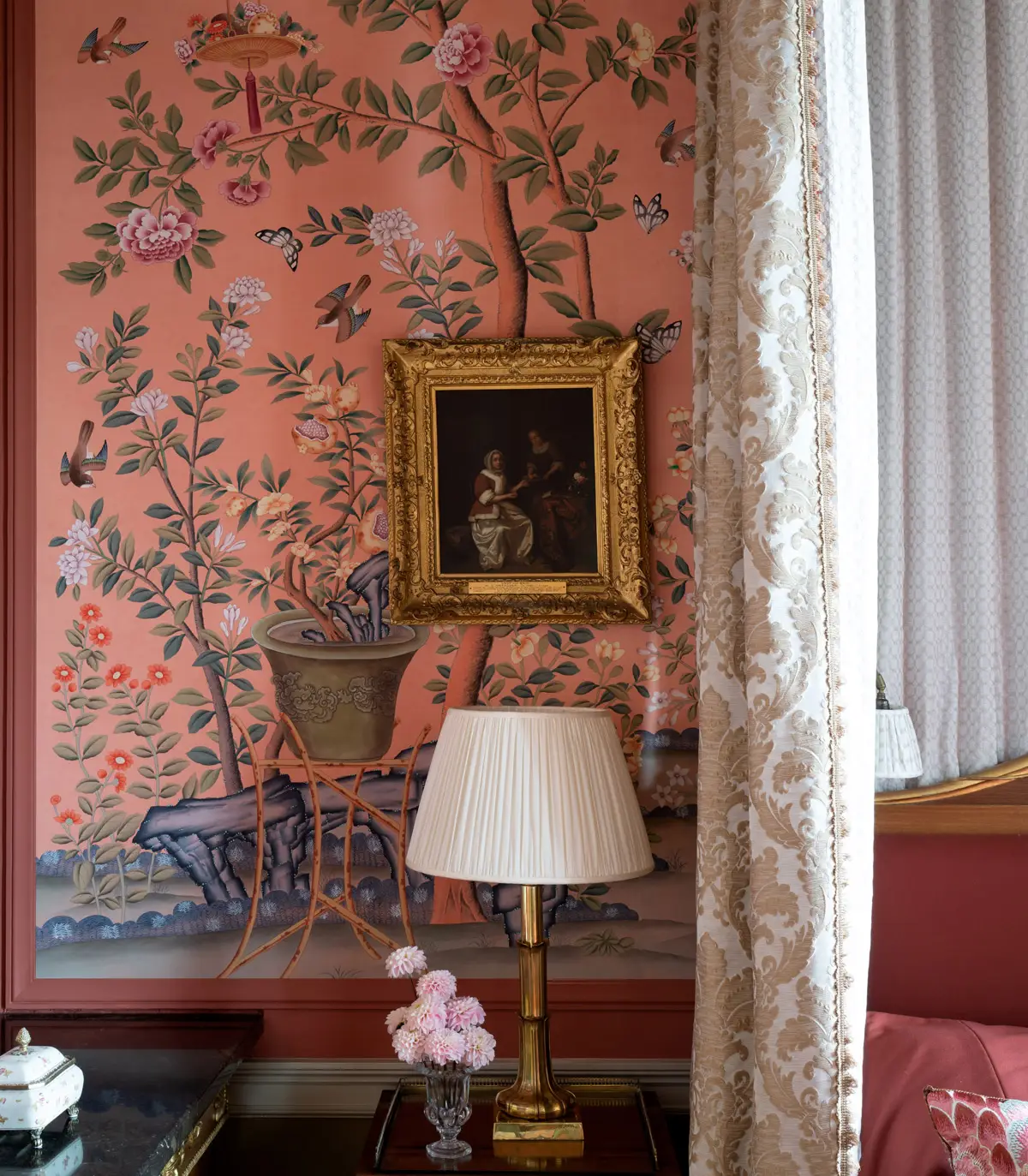'Belvoir' in Howard colourway on Apricot Williamsburg